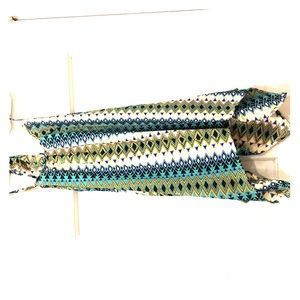 Elan Medium Geometric Tribal Print Flowy Top